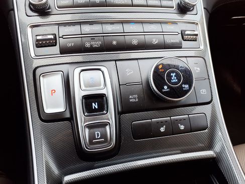 Certified 2023 Hyundai Santa Fe SEL Premium AWD/4WD image 25