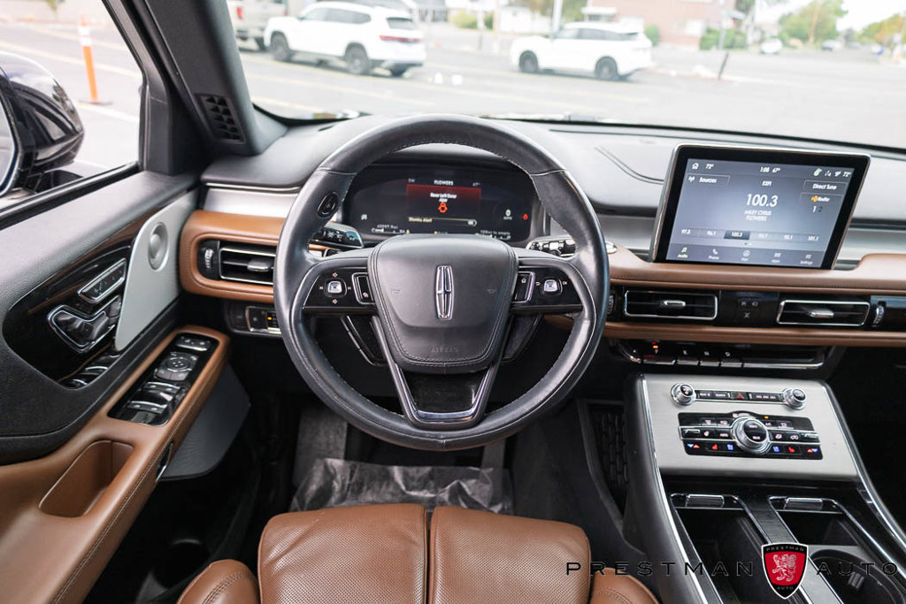 Used 2023 Lincoln Aviator Reserve w/ Equipment Group 201A AWD/4WD image 2