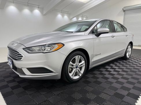 Used 2018 Ford Fusion S FWD image 3