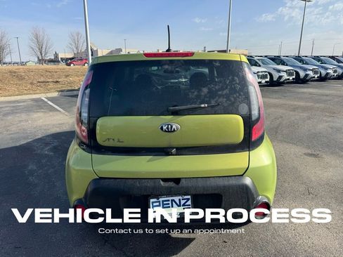 Used 2016 Kia Soul + image 4