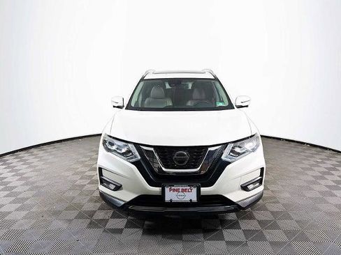 Certified 2018 Nissan Rogue SL w/ Premium Package image 2