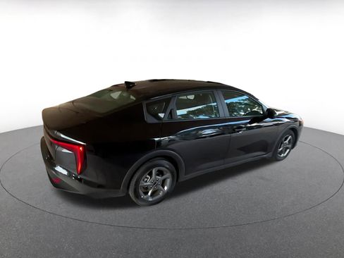 Used 2025 Kia K4 LXS FWD image 15