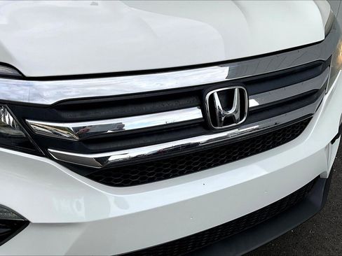 Used 2018 Honda Pilot EX image 33