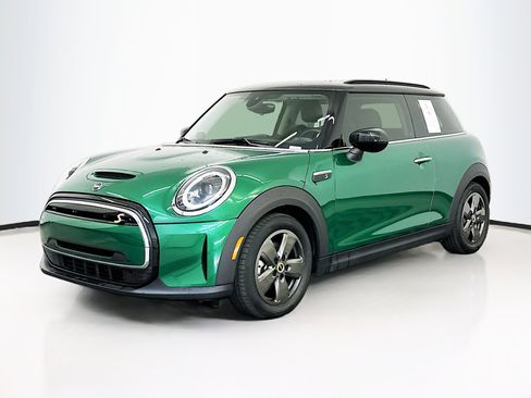 Used 2023 MINI Cooper SE image 3