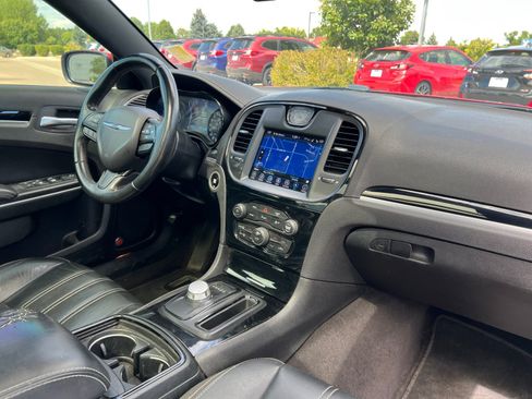Used 2017 Chrysler 300 S w/ 300S Premium Group AWD/4WD image 16