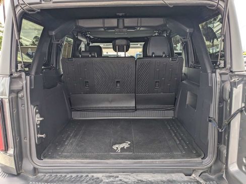 Used 2022 Ford Bronco Badlands w/ Sasquatch Package AWD/4WD image 14