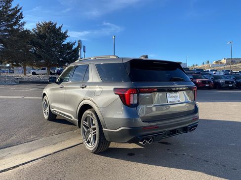 New 2026 Ford Explorer ST image 24