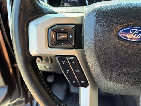 Used 2019 Ford F250 Lariat w/ Lariat Ultimate Package AWD/4WD image 18