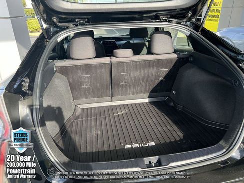 Used 2018 Toyota Prius Two image 27