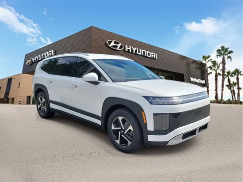 New 2026 Hyundai Ioniq 9 SE image 4