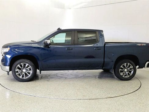 Used 2023 Chevrolet Silverado 1500 LT AWD/4WD image 4