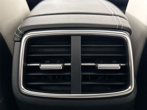 Used 2025 Genesis G70 3.3T Advanced image 38