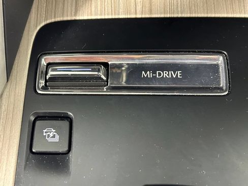 Used 2024 MAZDA CX-90 Plug-In Hybrid w/ Preferred AWD/4WD image 26
