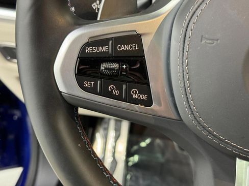 Certified 2025 BMW X7 M60i image 32