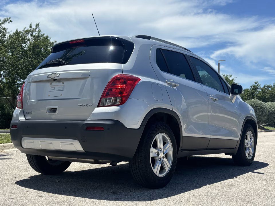 Used 2015 Chevrolet Trax LT w/ LT Plus Package FWD image 8
