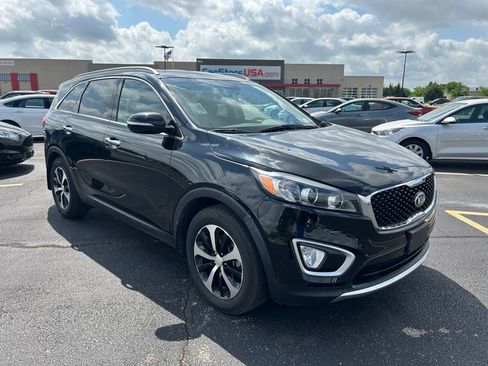 Used 2018 Kia Sorento EX FWD image 1