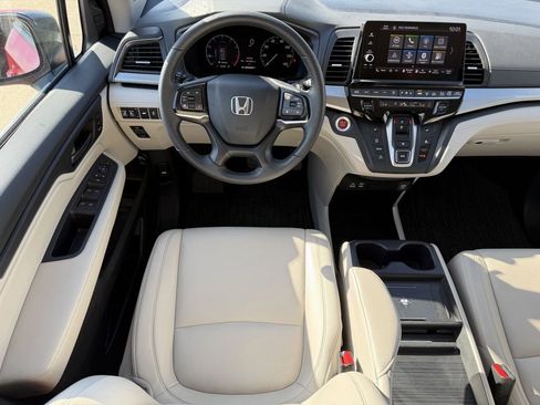 Used 2025 Honda Odyssey EX-L image 13