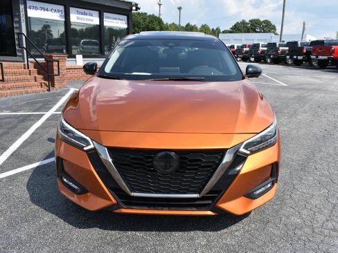 Used 2022 Nissan Sentra SR w/ SR Premium Package FWD image 2