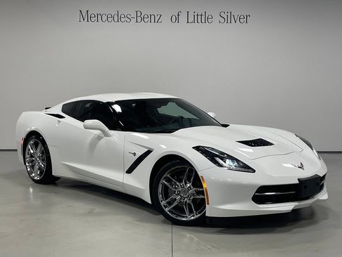 Used 2019 Chevrolet Corvette Stingray Coupe w/ Battery Protection Package RWD image 8