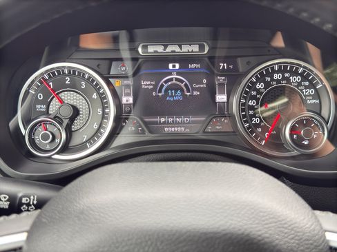 Used 2022 RAM 1500 Big Horn AWD/4WD image 19