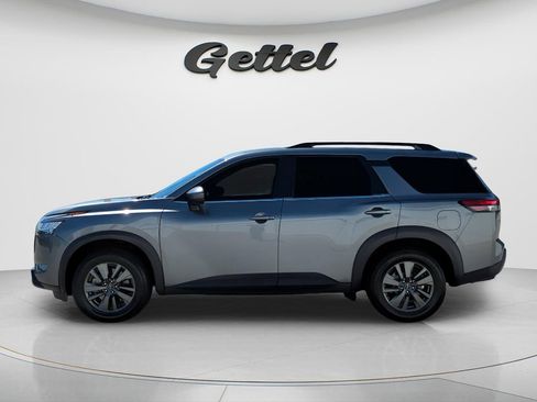 Certified 2022 Nissan Pathfinder SV w/ SV Premium Package AWD/4WD image 8