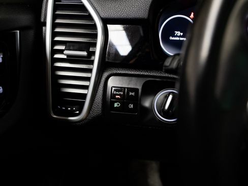 Used 2019 Porsche Cayenne image 13