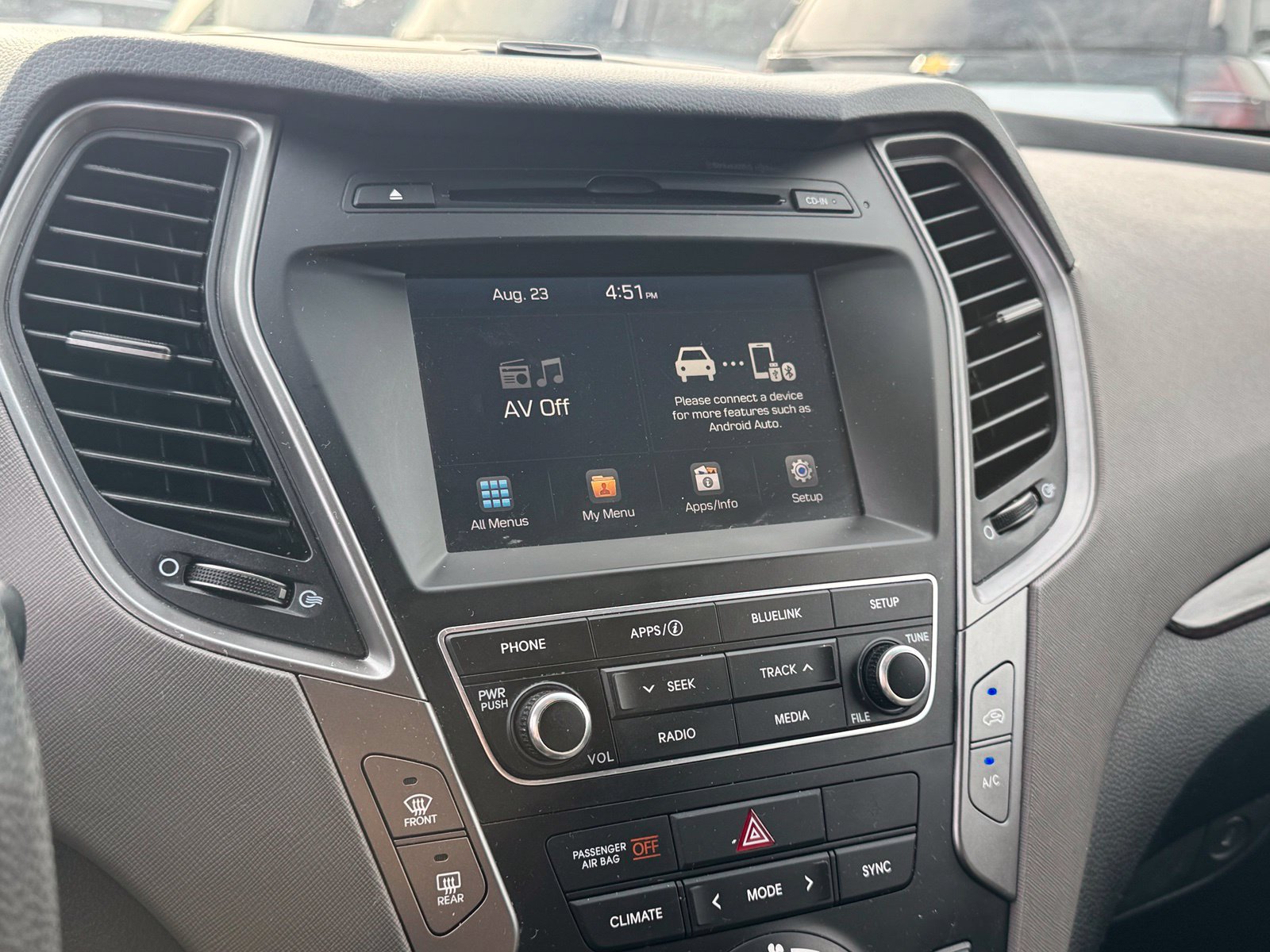 Used 2017 Hyundai Santa Fe Sport FWD image 17