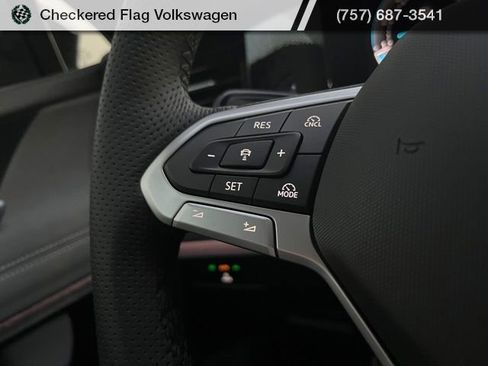 New 2026 Volkswagen Tiguan SE R-Line image 35