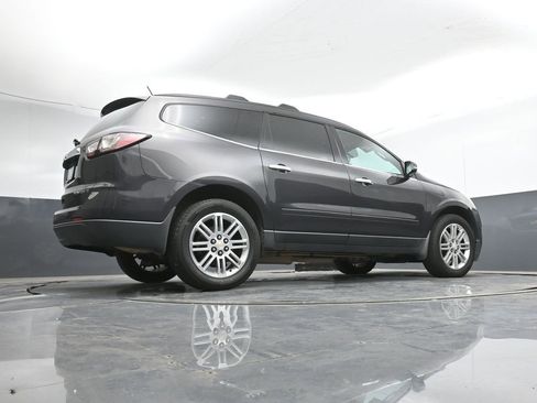 Used 2015 Chevrolet Traverse LT w/ Style and Technology Package FWD image 48