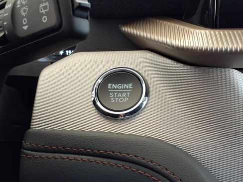 Used 2026 Ford Explorer Active RWD image 13