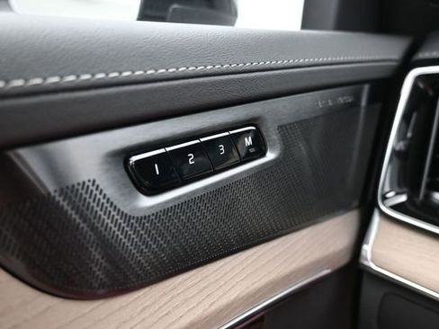 New 2026 Volvo XC90 B6 Ultra w/ Protection Package Premier image 30