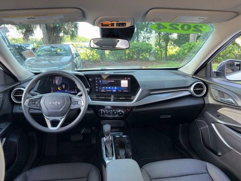 Used 2024 Chevrolet Trax ACTIV w/ Driver Confidence Package FWD image 50