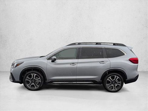 Used 2023 Subaru Ascent Touring image 9