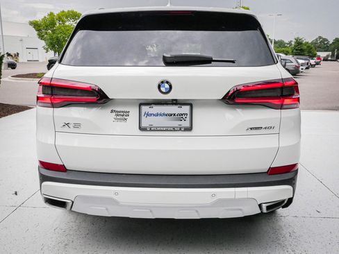 Used 2022 BMW X5 xDrive40i AWD/4WD image 9