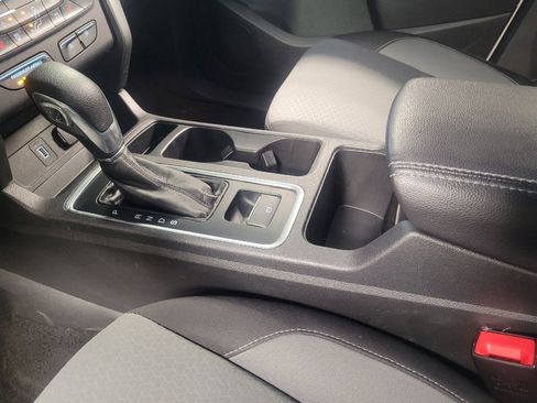 Used 2018 Ford Escape SE w/ SE Sync 3 Package image 26