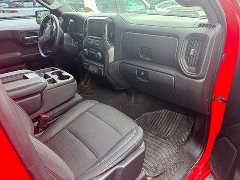 Used 2024 Chevrolet Silverado 1500 Custom Trail Boss w/ LPO, Dark Essentials Package AWD/4WD image 8