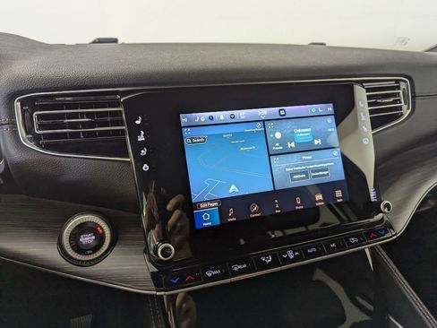 Used 2024 Jeep Wagoneer Series II w/ Flexible Seating Group RWD image 44