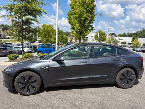 Used 2025 Tesla Model 3 Long Range RWD image 5