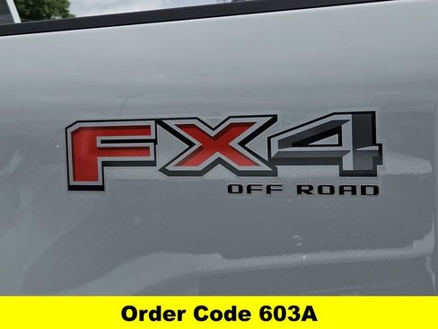 New 2026 Ford F250 XLT w/ XLT Premium Package AWD/4WD image 9