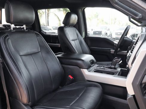 Used 2020 Ford F150 Lariat image 33