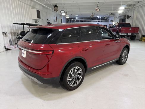 Used 2025 Lincoln Corsair FWD image 5