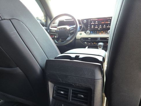 Used 2024 GMC Canyon AT4X image 28