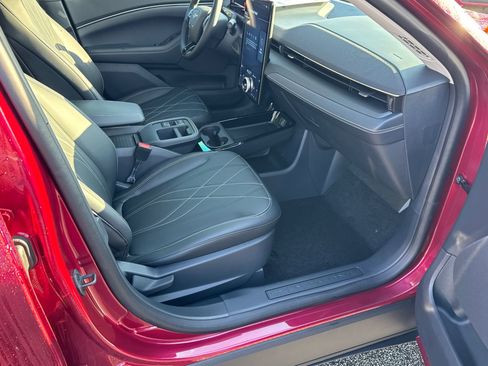 New 2025 Ford Mustang Mach-E Select w/ Comfort Package Lite image 13