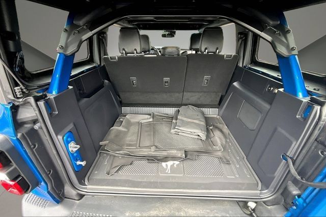 Used 2024 Ford Bronco Raptor w/ Interior Carbon Fiber Pack 6 AWD/4WD image 26