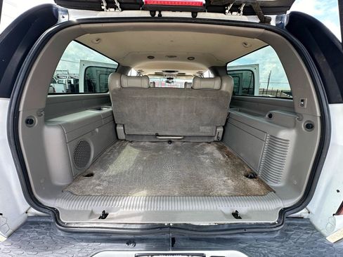 Used 2002 GMC Yukon XL Denali AWD/4WD image 49