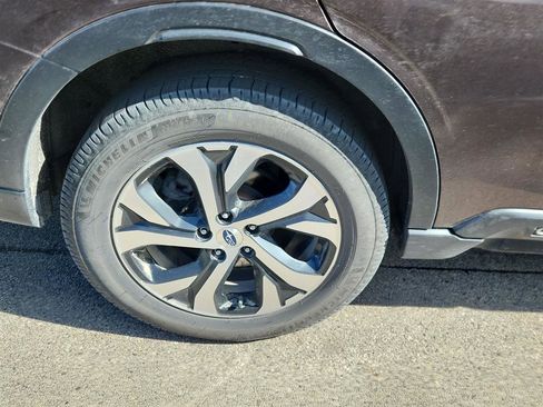 Used 2022 Subaru Outback Limited AWD/4WD image 3