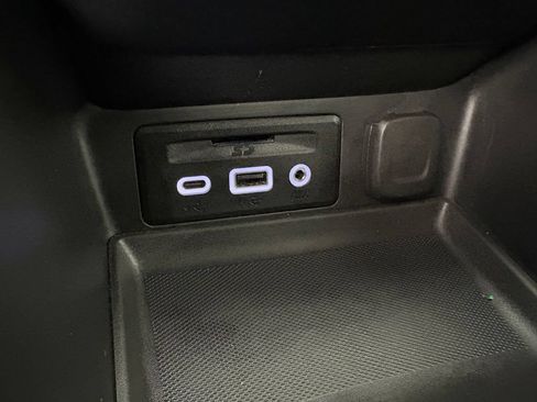 Used 2024 GMC Terrain SLT FWD image 34