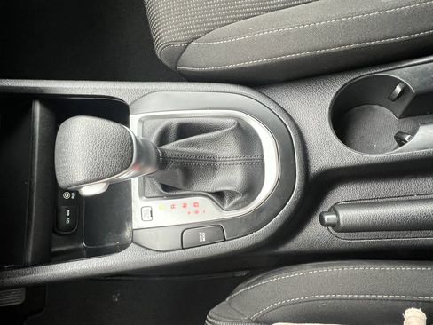 Used 2019 Kia Forte LXS FWD image 19