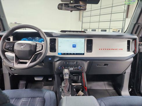 New 2026 Ford Bronco Heritage Edition AWD/4WD image 24