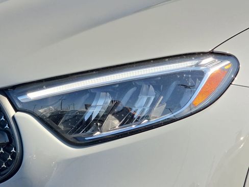 New 2026 Mercedes-Benz GLC 300 4MATIC image 29